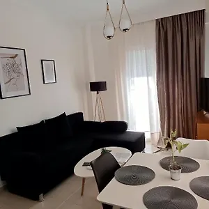 verificați disponibilitatea