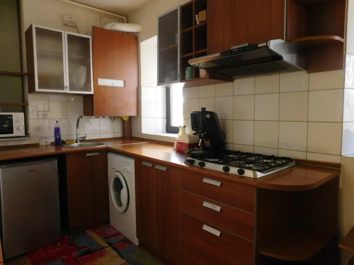 Nicole'S Apartment Bucharest