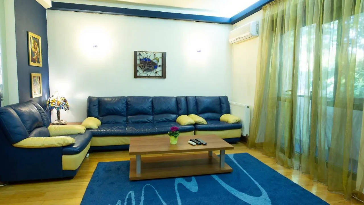 Nicole'S Apartment Bucharest